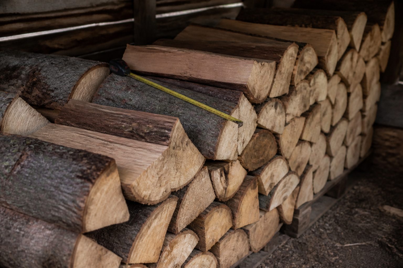 Calculer un stère de bois : les 5 conversions à connaître avant de commander